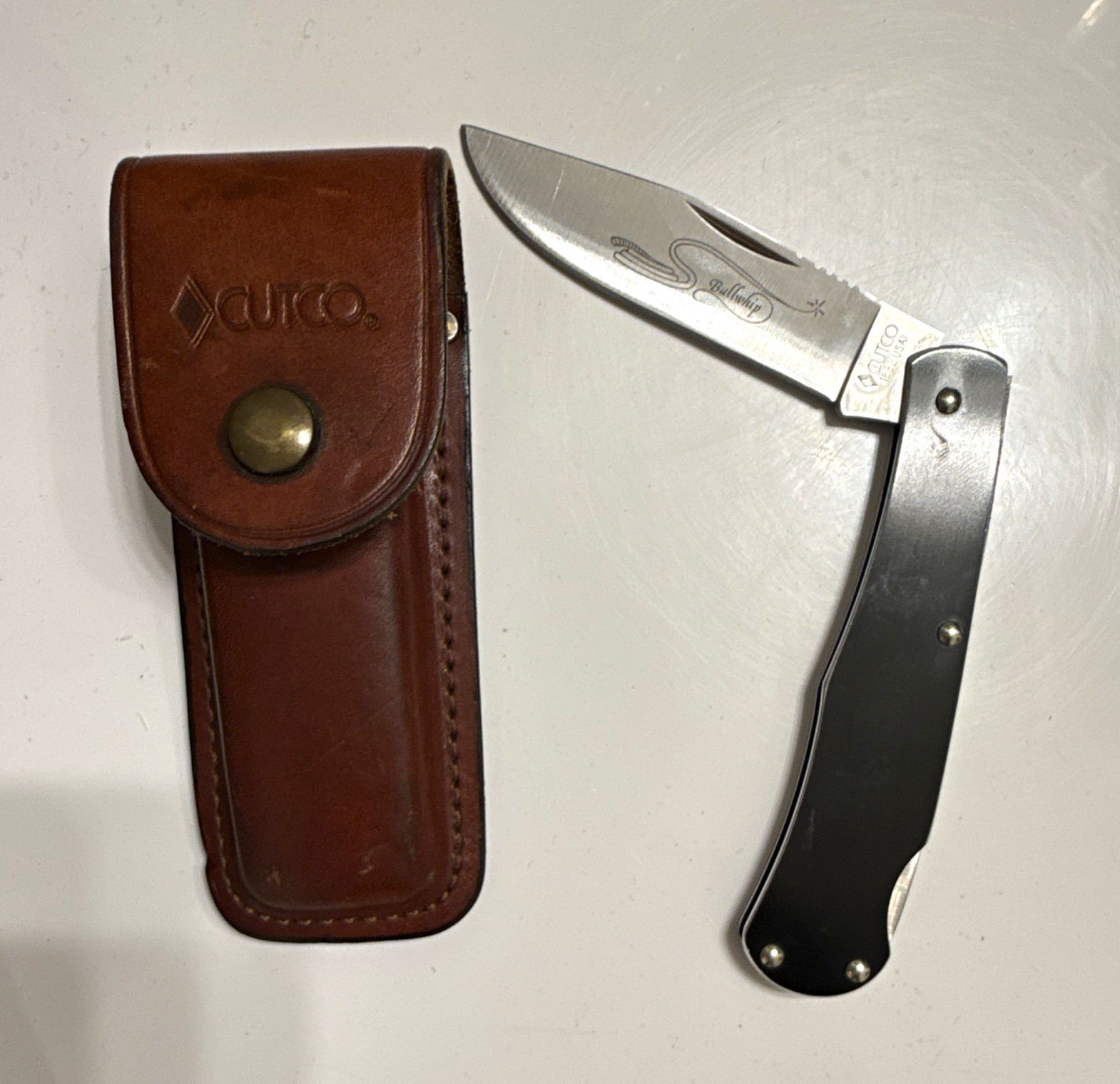 Cutco Bullwhip 1984 Lockback Pocketknife, SS Clip Point, Black Handle, Sheath