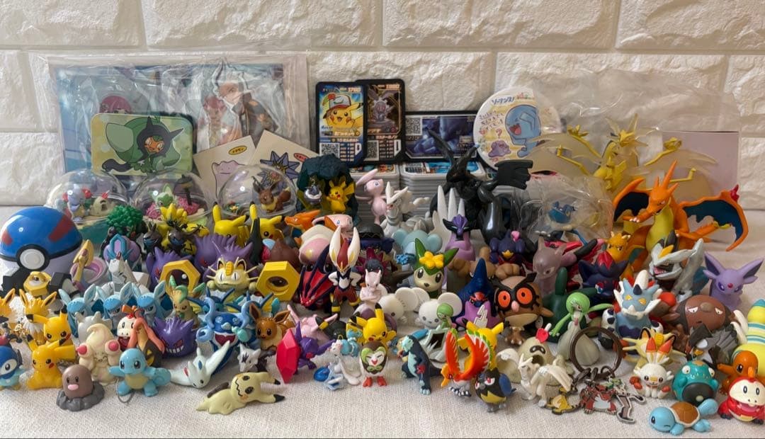 Pokemon Moncolle Kids Get Collection Mixed Figure Lot