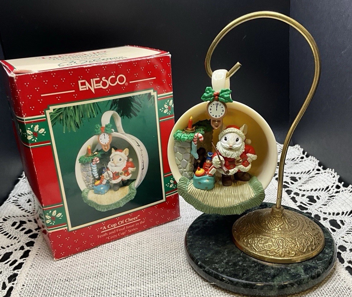 1996 Enesco Santa Mouse Ornament “A CUP OF CHEER” #10 In The Cozy Cup Series-Box