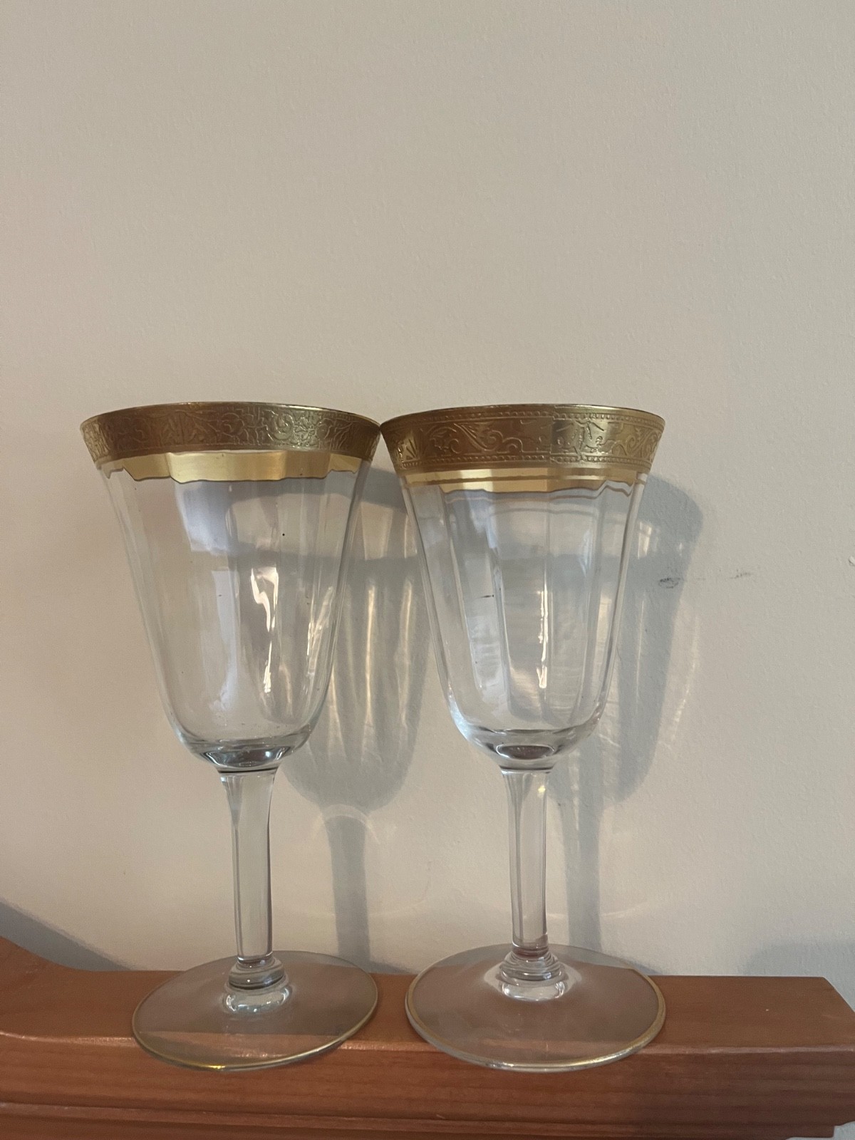 1 Vintage Tiffin Franciscan Gold Rim Crystal Paneled Wine Glass