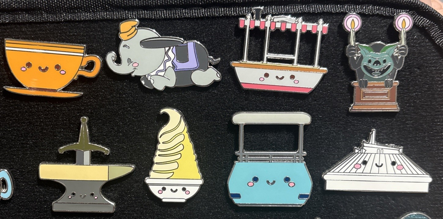 Disney Kingdom of Cute Attractions mystery 8 Pin Set