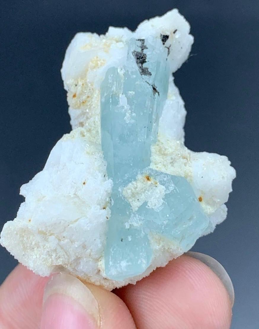 78 CT AQUAMARINE TERMINATED CRYSTAL SPECIMEN FROM SKARDU PAKISTAN 78 CT AQUAMARINE TERMINATED CRYSTAL SPECIMEN FROM SKARDU PAKISTAN