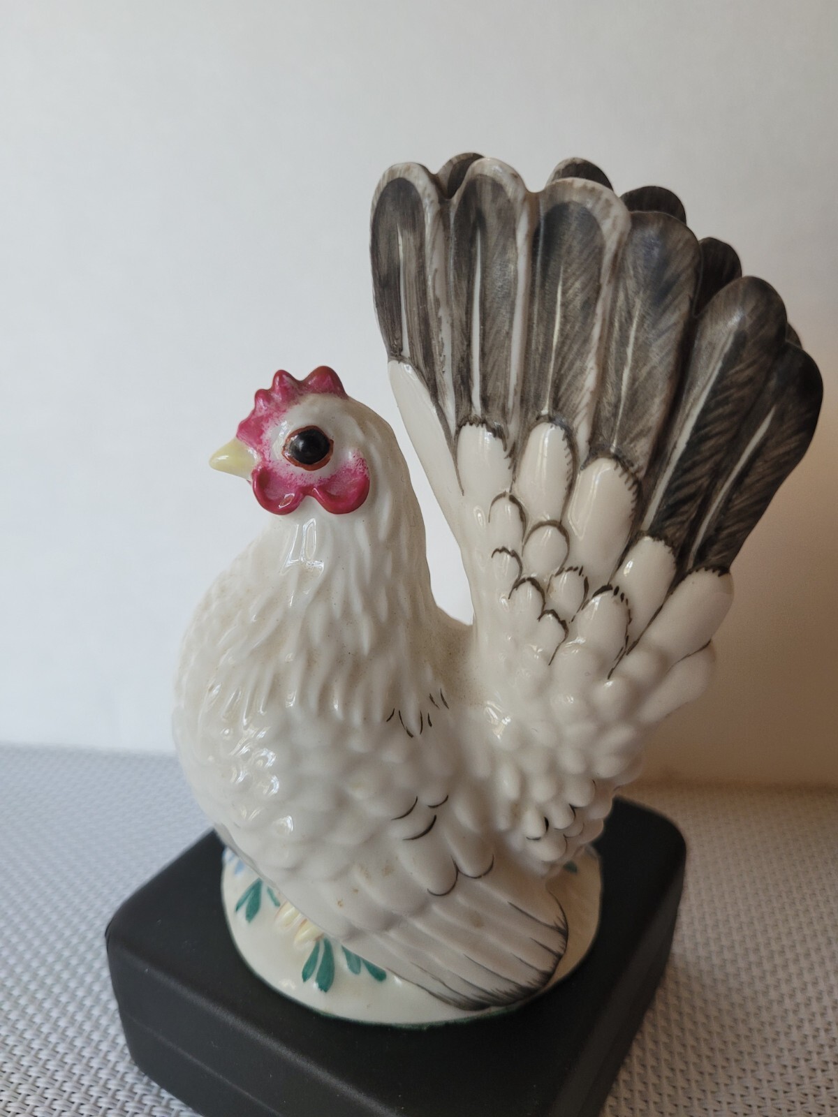 ATTN: SERIOUS COLLECTORS RARE Nymphenburg Hen Figurine Porzellan Huhn Figure #2