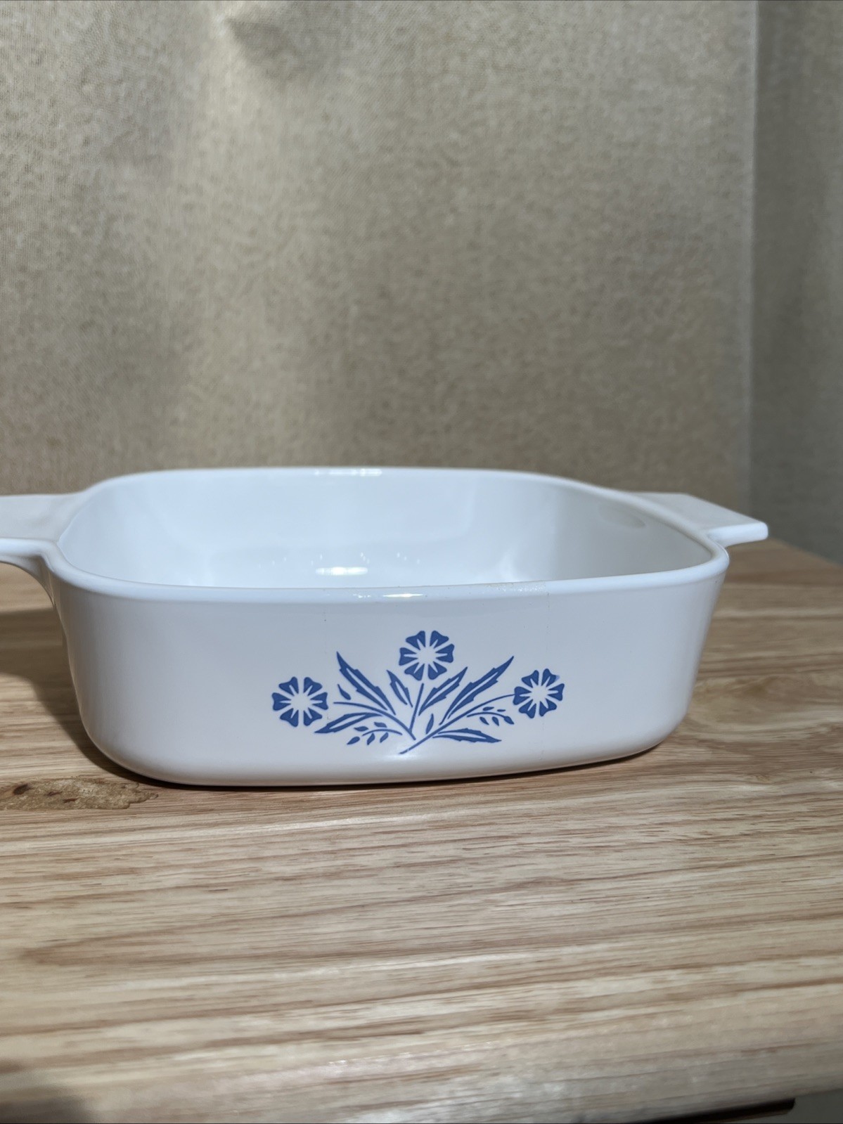 Vintage CorningWare 1B 1L Blue Cornflower Casserole Dish Vintage CorningWare 1B 1L Blue Cornflower Casserole Dish
