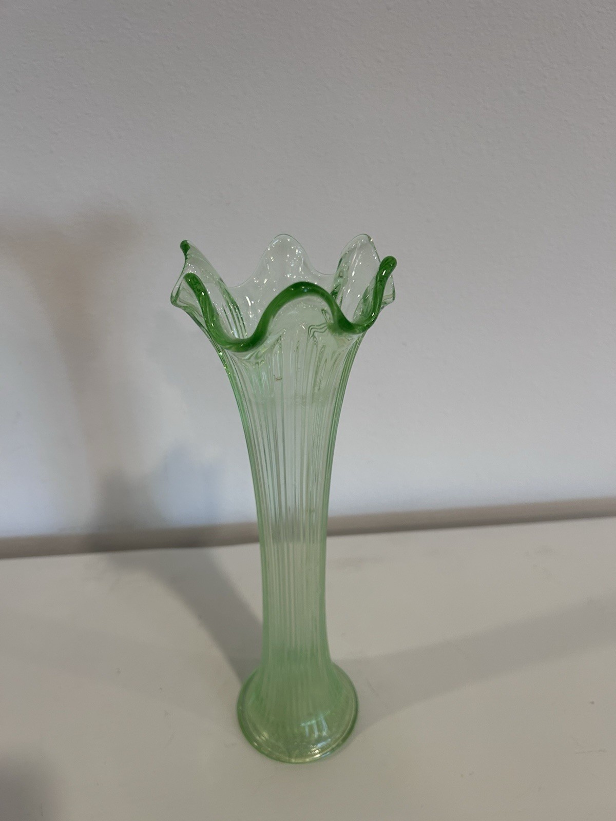 Vintage MCM Ribbed Green Glass Swung Fluted Vases 10.5”