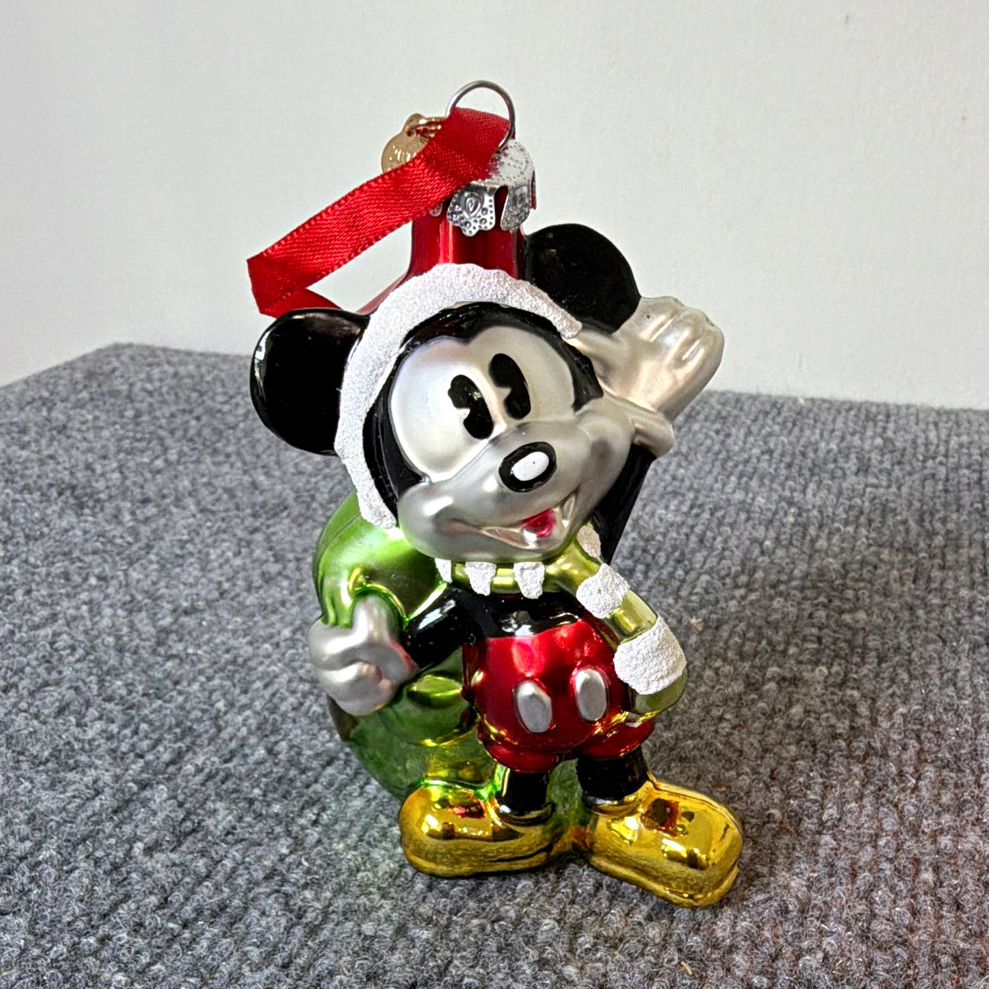 Disney Store Mickey Mouse Glass Holiday Hanging Ornament 2015 Disney Store Mickey Mouse Glass Holiday Hanging Ornament 2015