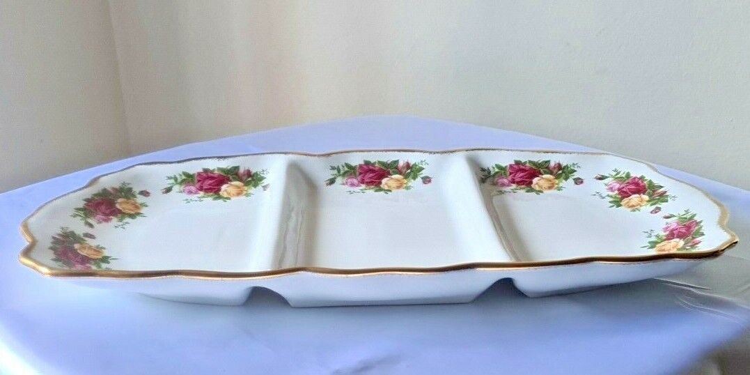 VTG 1962 ROYAL ALBERT Old Country Roses Bone China SECTIONED RECTANGULAR PLATTER