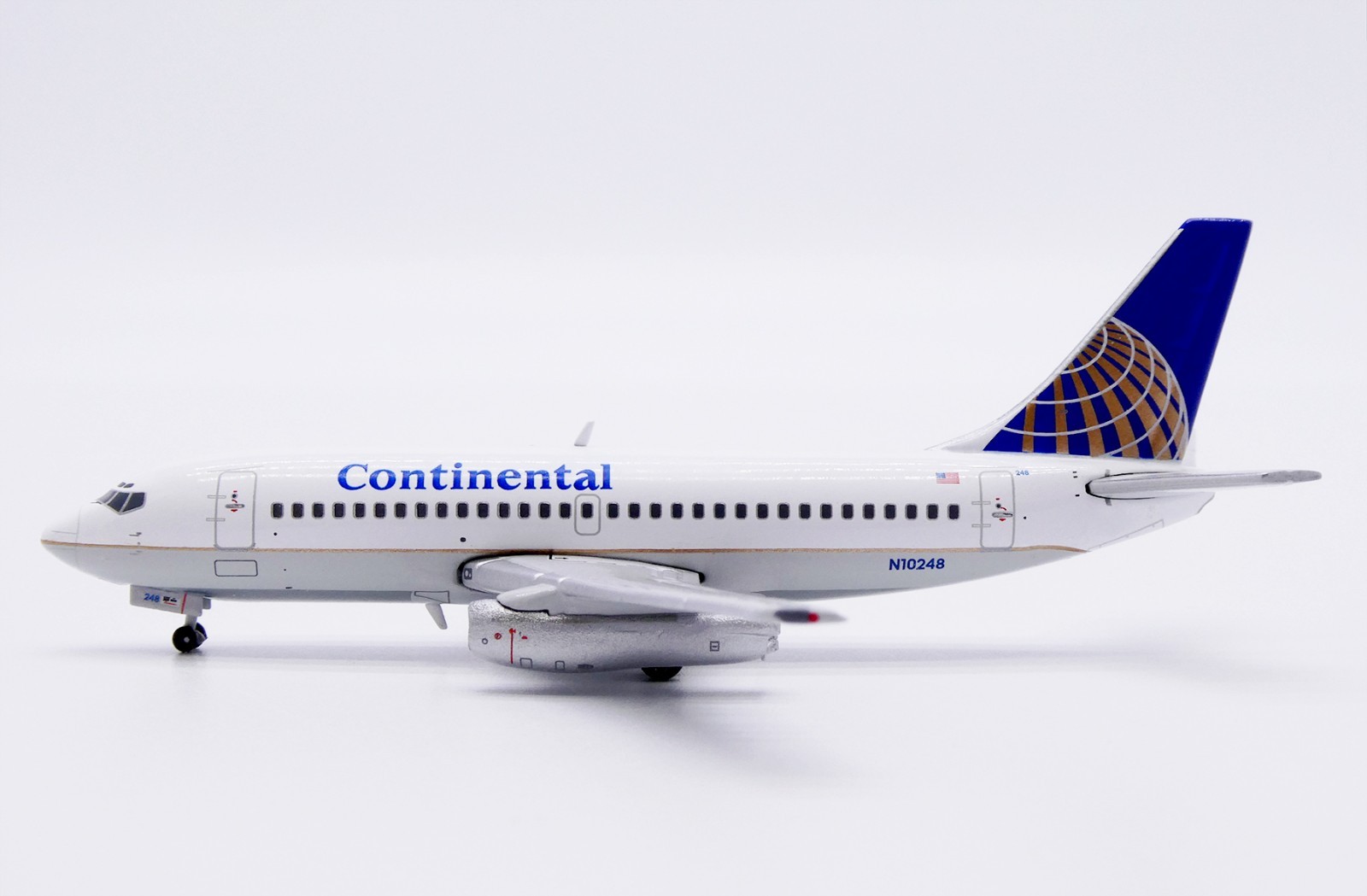 Continental Airlines / Boeing 737-200 / N10248 / XX40640 / 1:400
