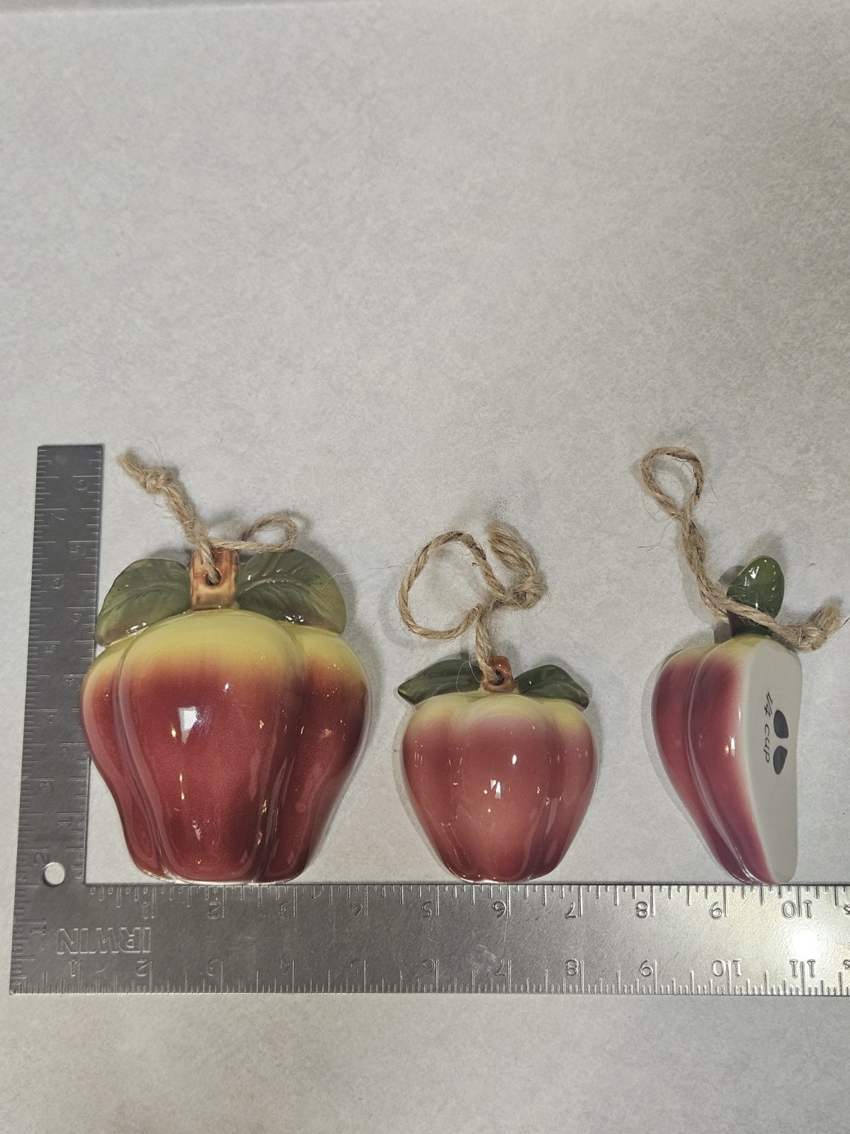 Vintage Ceramic Apple Measuring Cups Country Kitchen Wall Decor Set Of 3