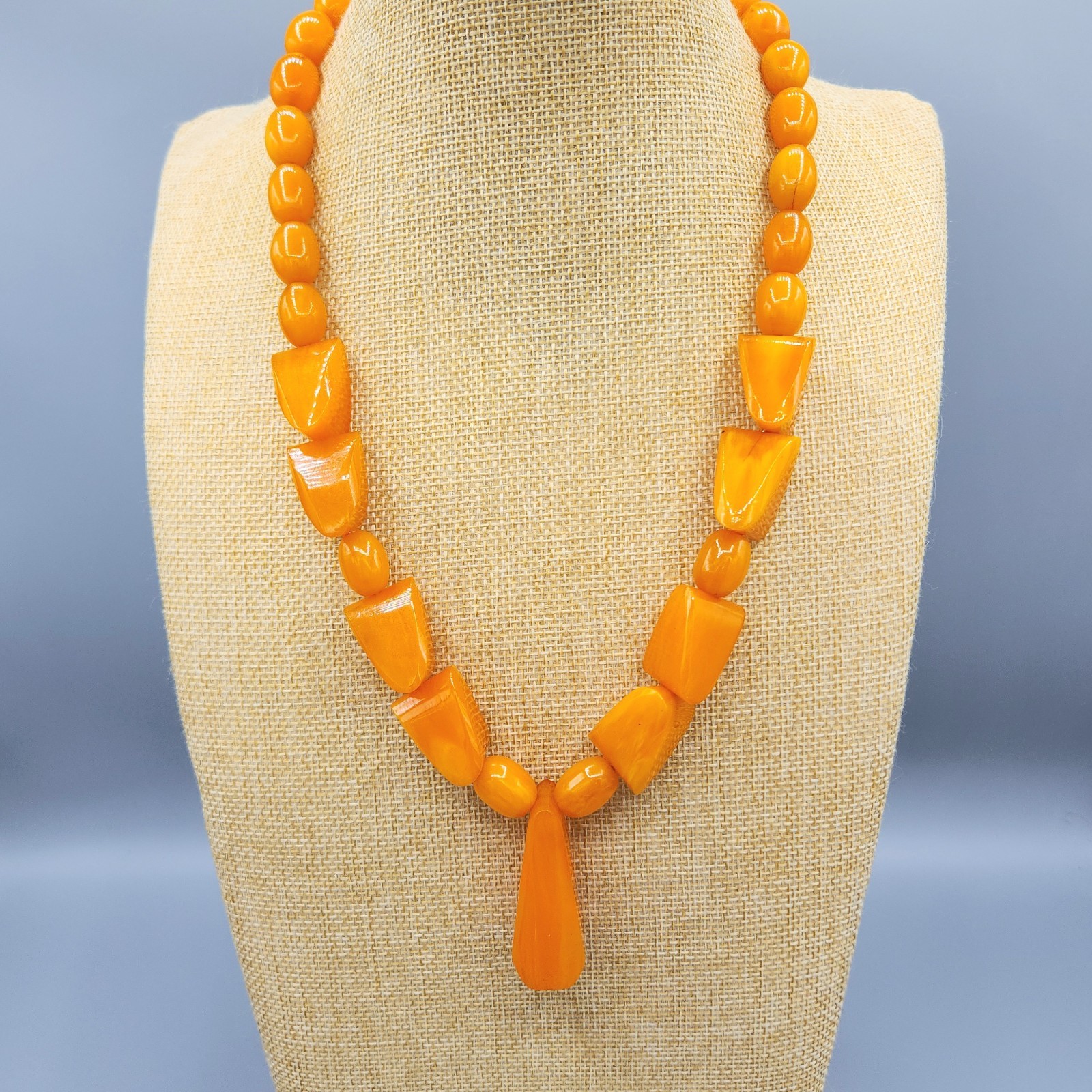 Vintage Chunky Egg Yolk Butterscotch Bakelite Bead Necklace 22\