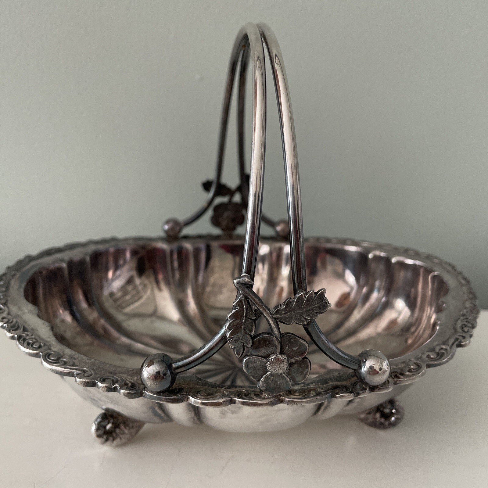 Acme Silver Plate Co Quadruple Plate Bridal Basket Handled Flower Detail Vtg Acme Silver Plate Co Quadruple Plate Bridal Basket Handled Flower Detail Vtg
