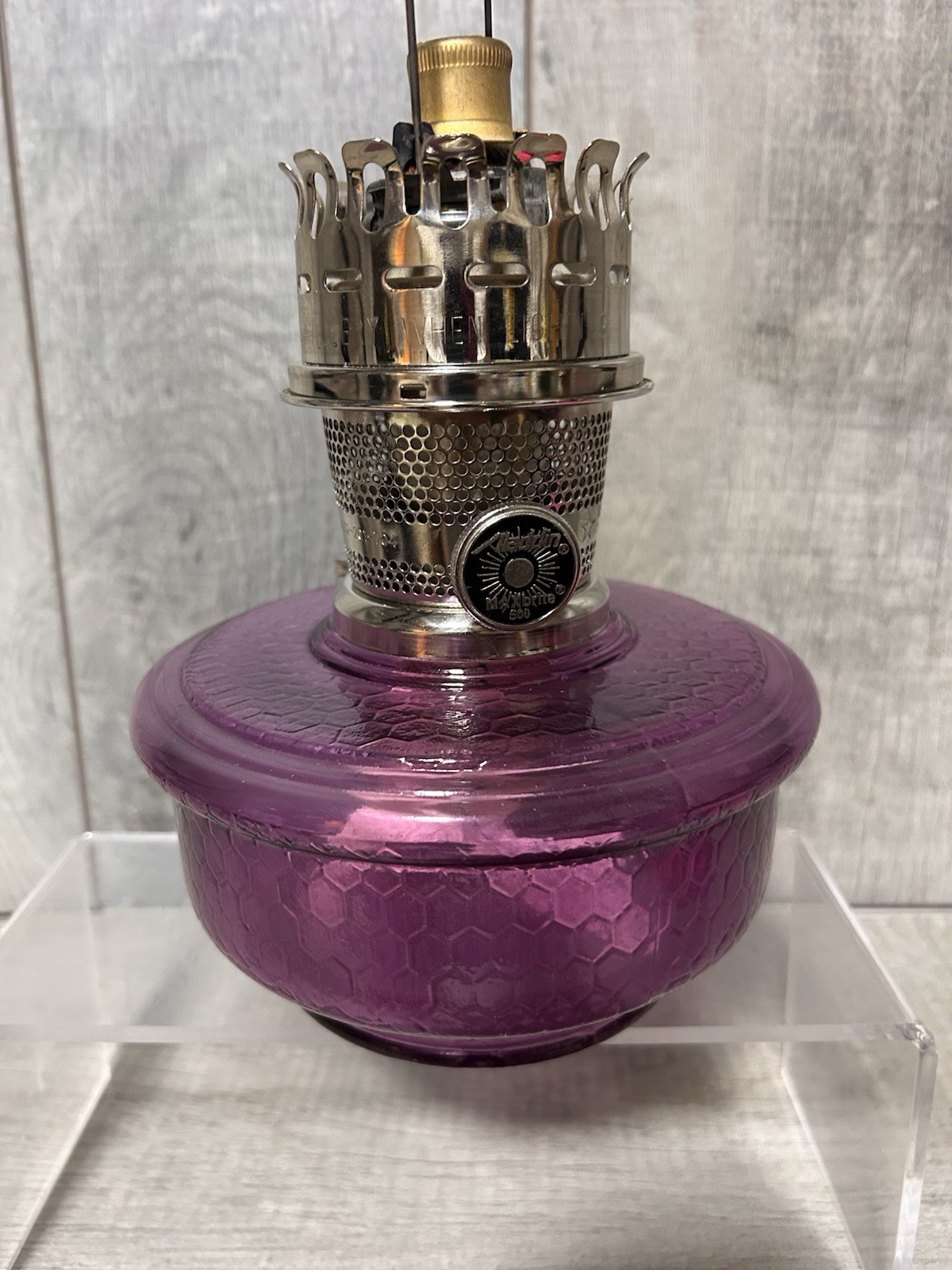 Amethyst MAXbrite Genie III 10” Oil lamp Model 500 EUC No Chimney