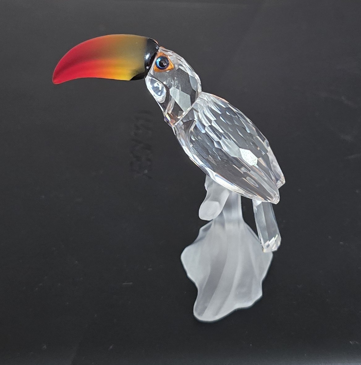 EXCEPTIONAL VINTAGE SWAROVSKI CRYSTAL TOUCAN FIGURINE (RETIRED) ~ MINT CONDITION