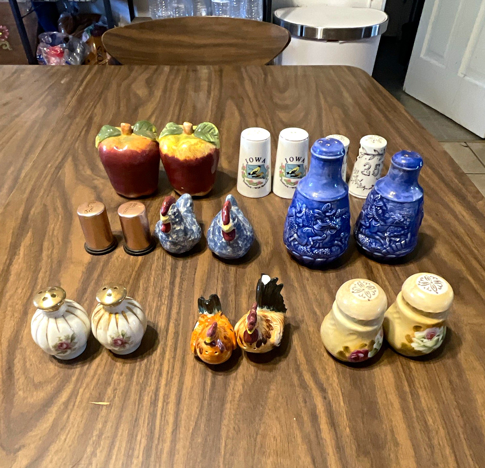 Lot of 9 Pairs Ceramic Salt & Pepper Shakers Novelty Animal Multicolor Set
