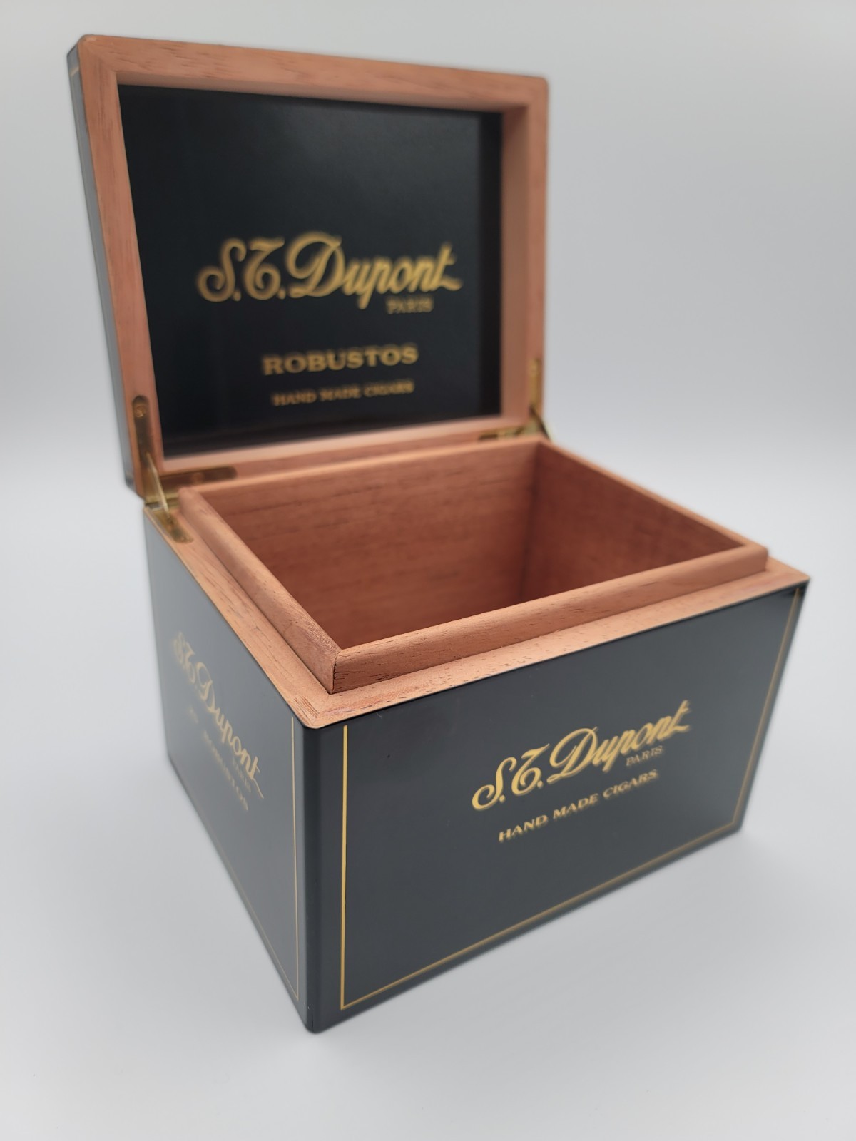 Rare S.T. Dupont Paris Lacquered Wood Cigar Box Robustos Cigars