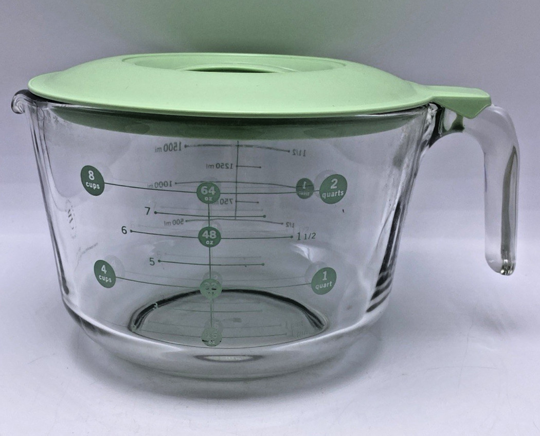 Martha Stewart Everyday  Green Dot Glass Measuring Cup With Lid  2 Qt/ 8 Cups