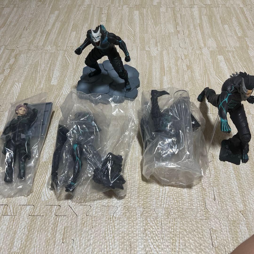 Kaiju No. 8 Figure Lot 5 Set Kaiju No. 8 Figure Lot 5 Set