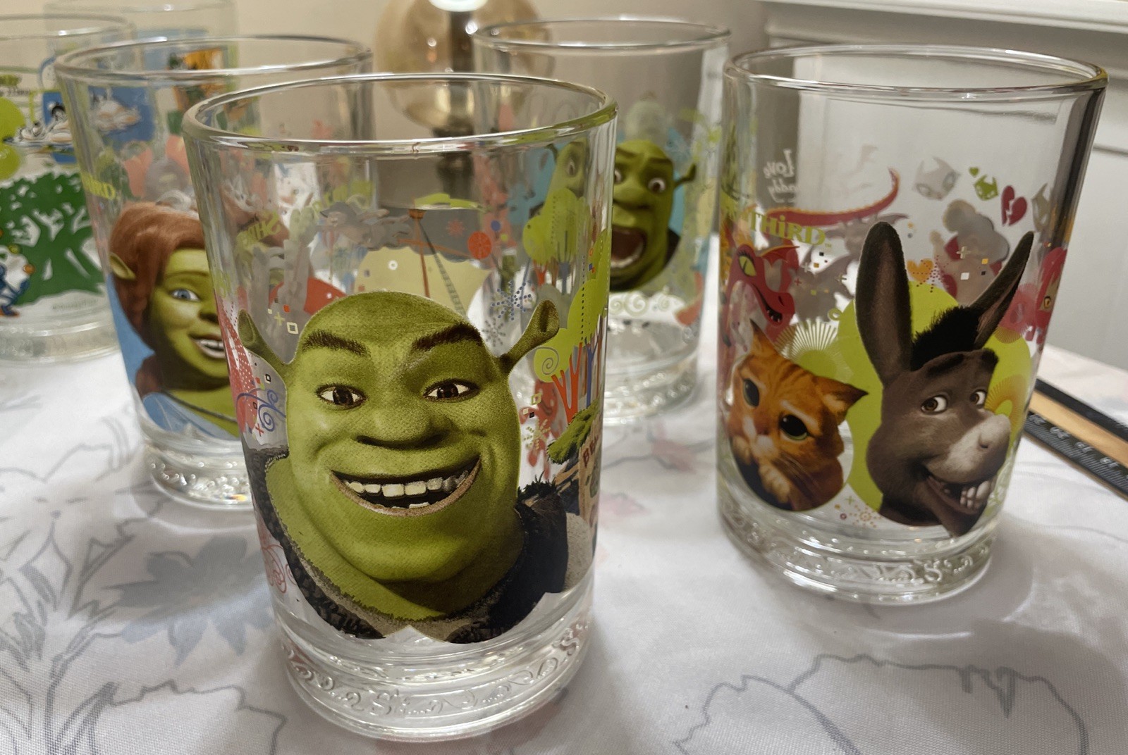 Set Of 4 Shrek Collector Glasses (Please See Item Description) Set Of 4 Shrek Collector Glasses (Please See Item Description)