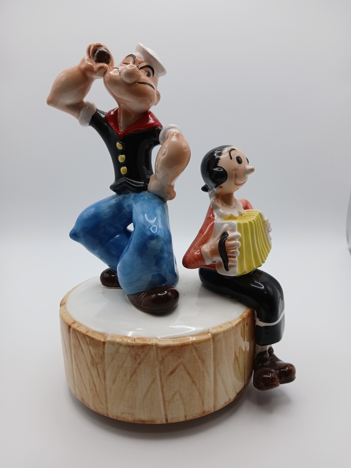 Vandor  Hand Painted Popeye & Olive Oyl Music Statue - Made In Japan WORKS. 8\