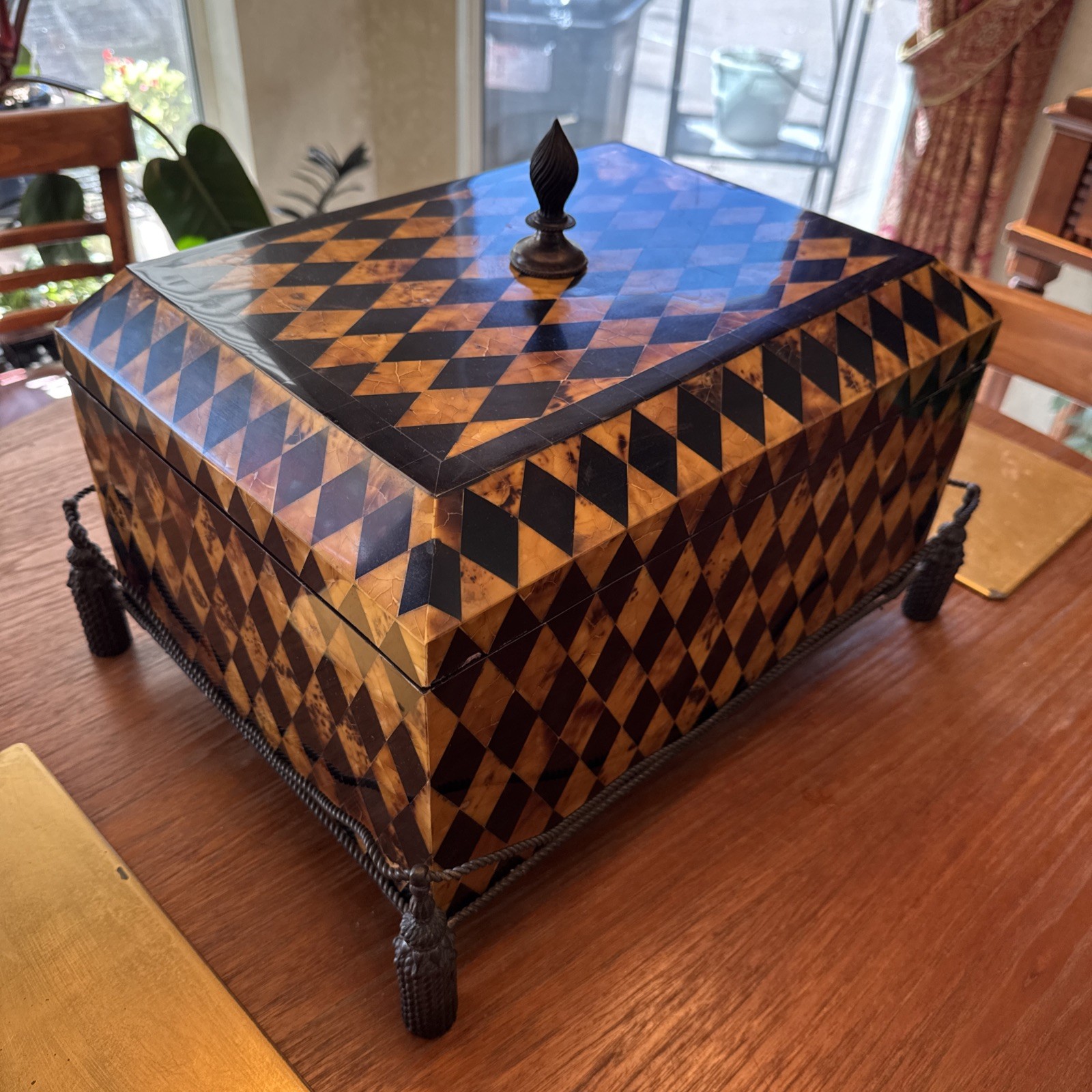 Vintage Maitland Smith Harlequin Penshell Brass Footed Decorative Lidded Box