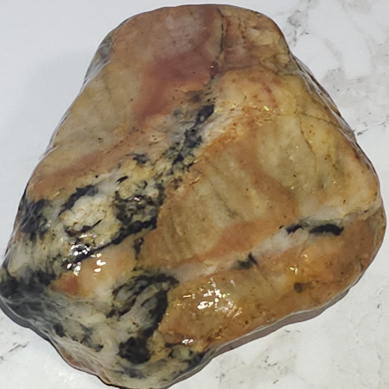 Metamorphic Rock Michigan Natural 1 Lb 8.9 Oz Metamorphic Rock Michigan Natural 1 Lb 8.9 Oz