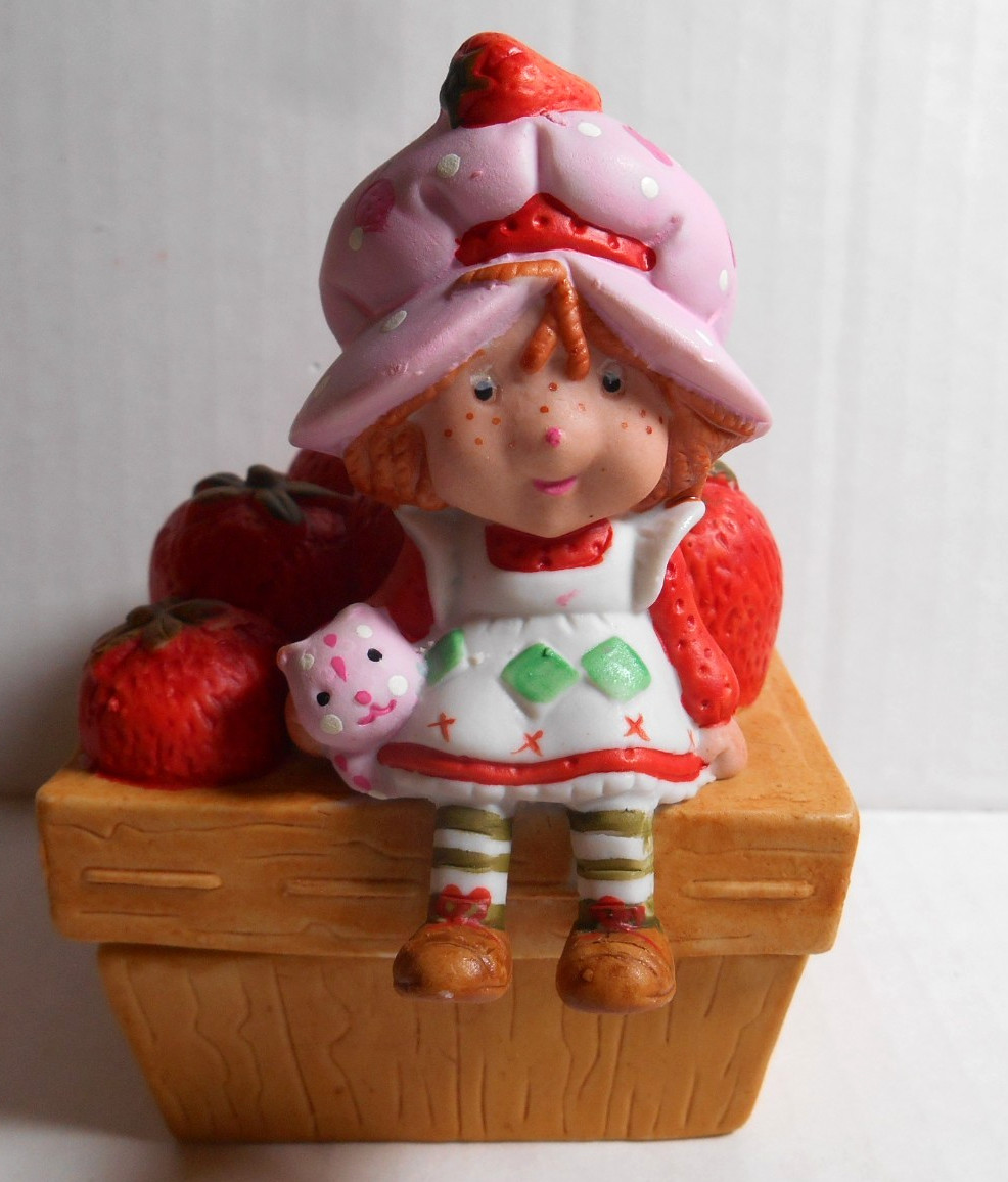 VTG 1981 STRAWBERRY SHORTCAKE 