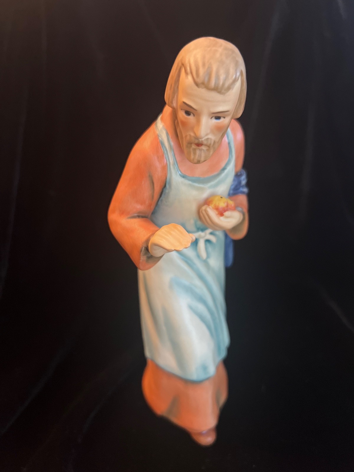 1951 VINTAGE GOEBEL HUMMEL NATIVITY JOSEPH 214 B - nice condition