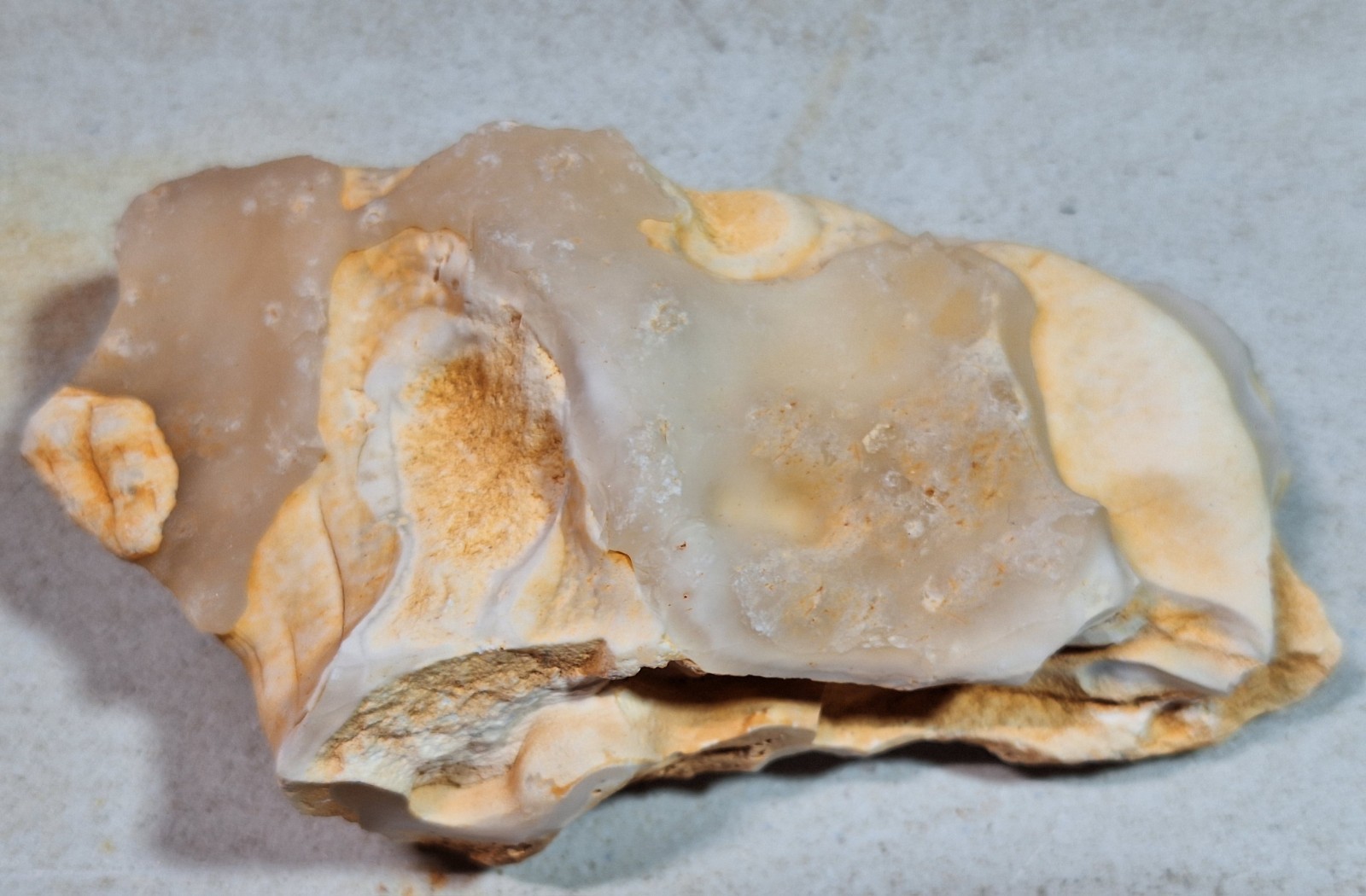 Unique Large Natural Agate From NW Arizona - Uncut And Unmodified Unique Large Natural Agate From NW Arizona - Uncut And Unmodified