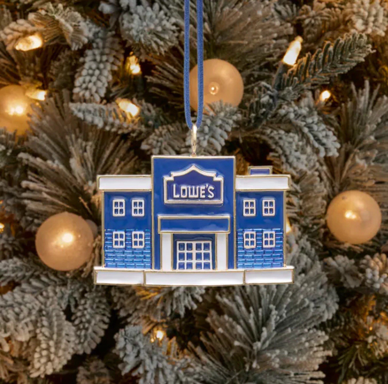 Lowe’s Store 💠 Collectible Christmas Tree Ornament 2025 Limited Edition NEW Lowe’s Store 💠 Collectible Christmas Tree Ornament 2025 Limited Edition NEW