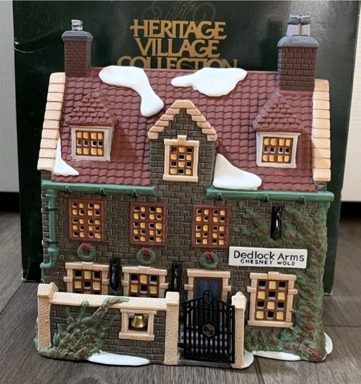 Dept 56 Heritage Village Collection Dickens Dedlock Arms 3rd Edition 1994 NOS