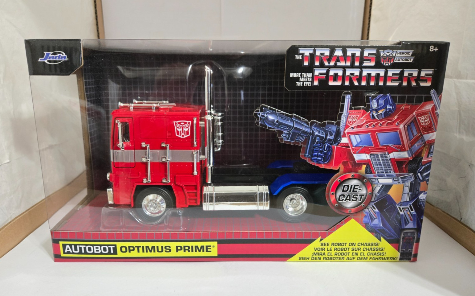 Jada Toys Transformers G1 Optimus Prime 1:24 Robot on Chassis Die-Cast Truck