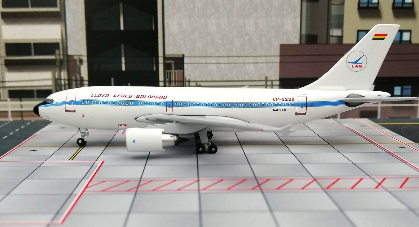 Aeroclassics LAB Lloyd Aereo Boliviano A310-300 CP-2232 Diecast 1/400 Jet Model