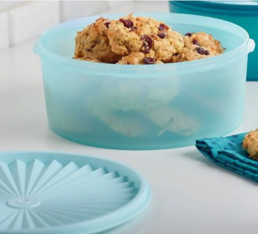 Tupperware Servalier Round Stacking Cookie Canister 8 Cup One Touch Seal New