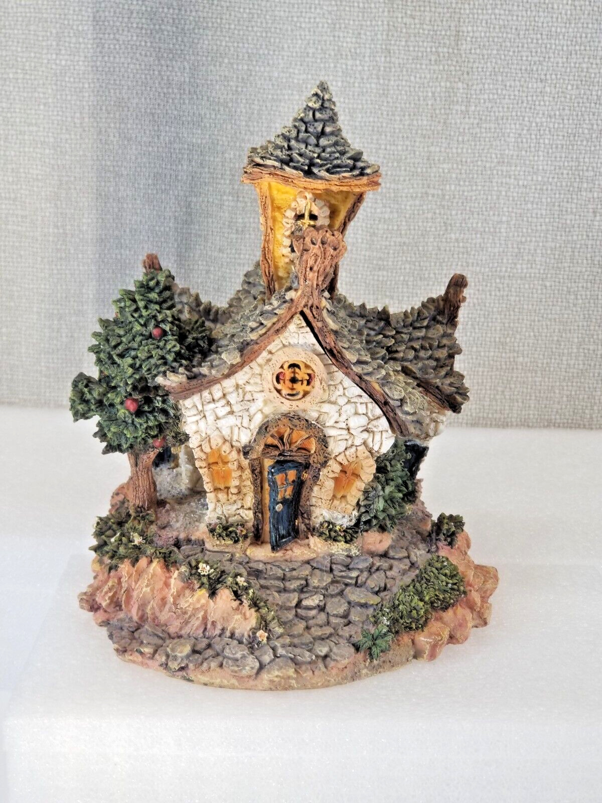Vintage Boyds Bearly Built Town Collection Village - Chapel In The Woods #19003