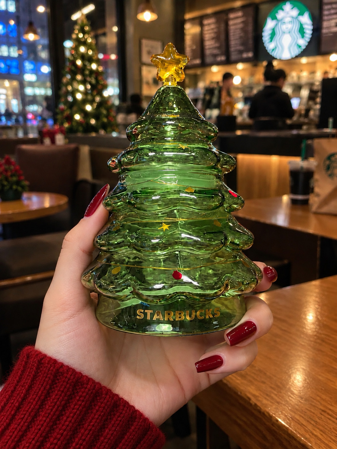 HOT NEW 2026 Starbucks Green Glass Christmas Tree Cup 16oz Holiday Collectible