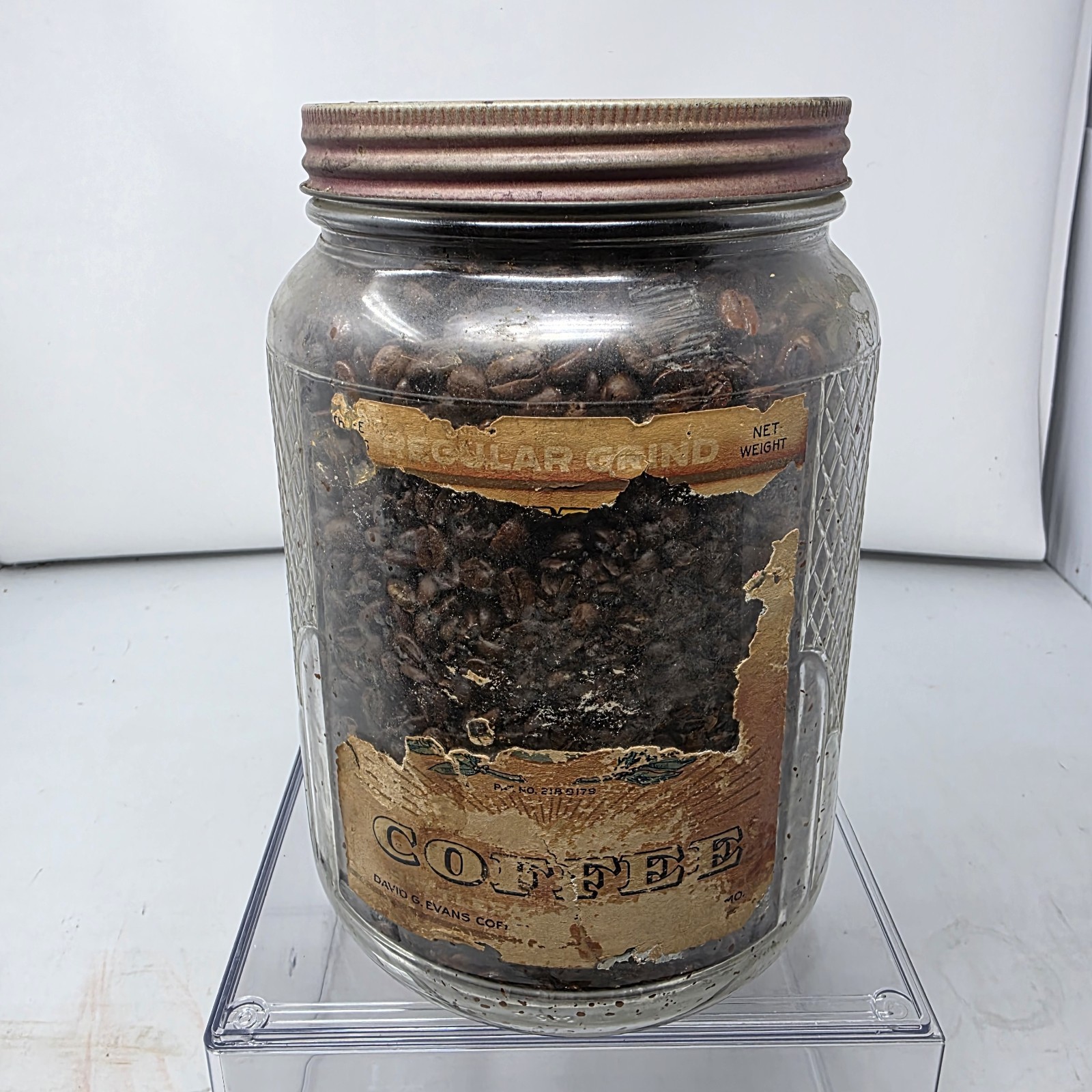 Vintage 1932 Old Judge Coffee Jar Full Original Beans Paper Label Owens Illinois