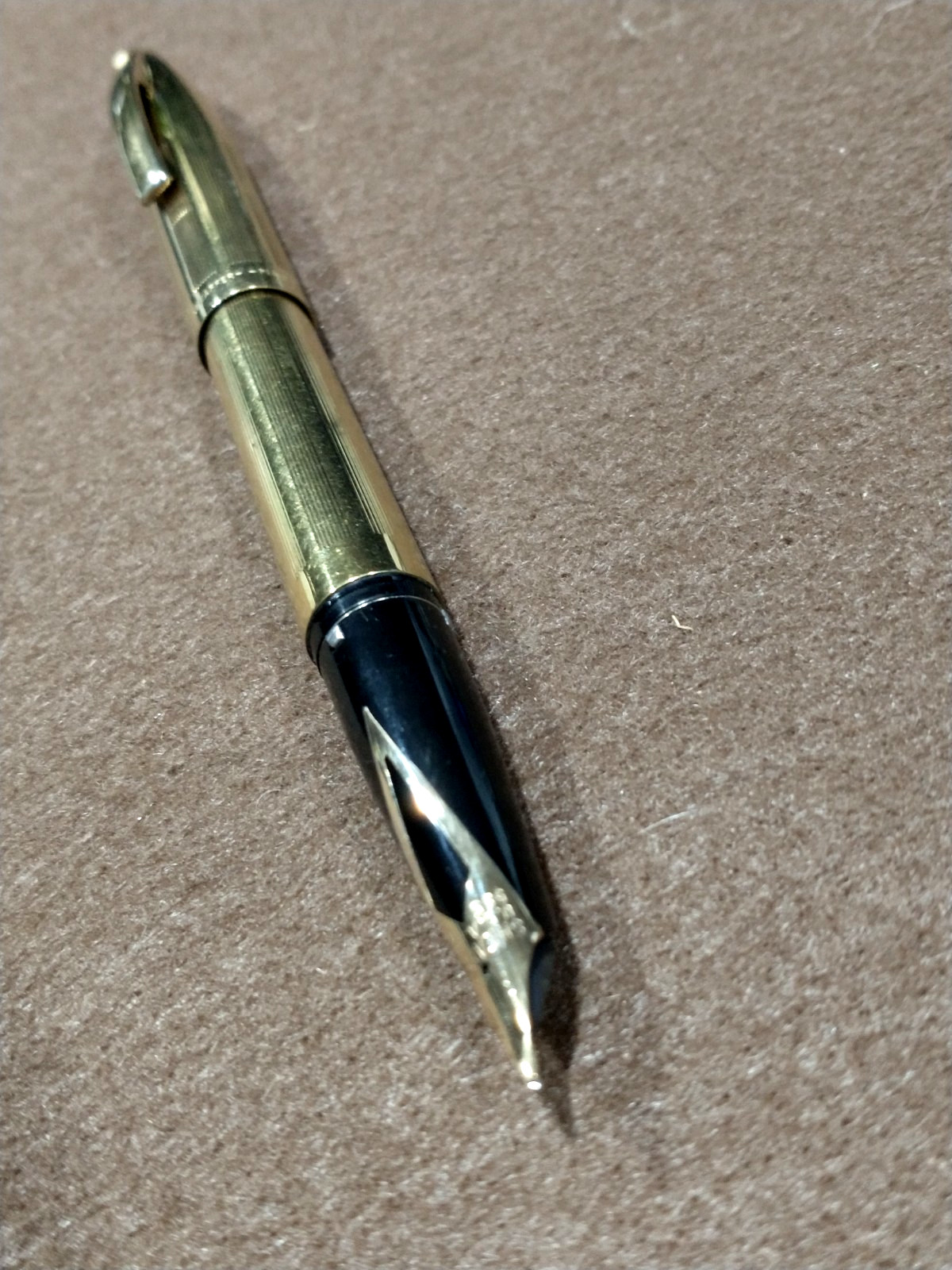 SHEAFFER IMPERIAL 14K SOLID GOLD MF NIB VINTAGE FOUNTAIN PEN