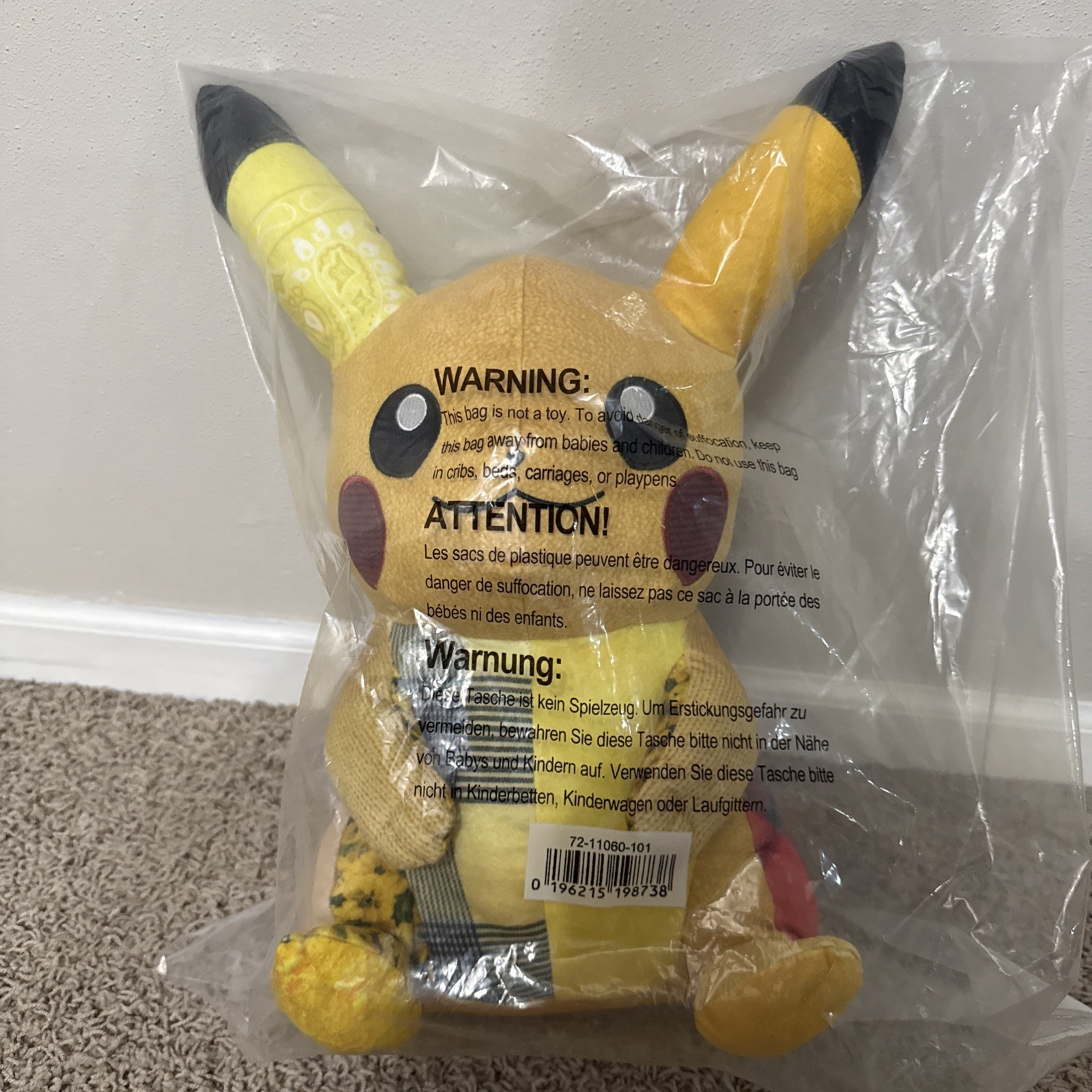 Pokémon Sean Wotherspoon & Pokémon Center Plush Doll Pikachu