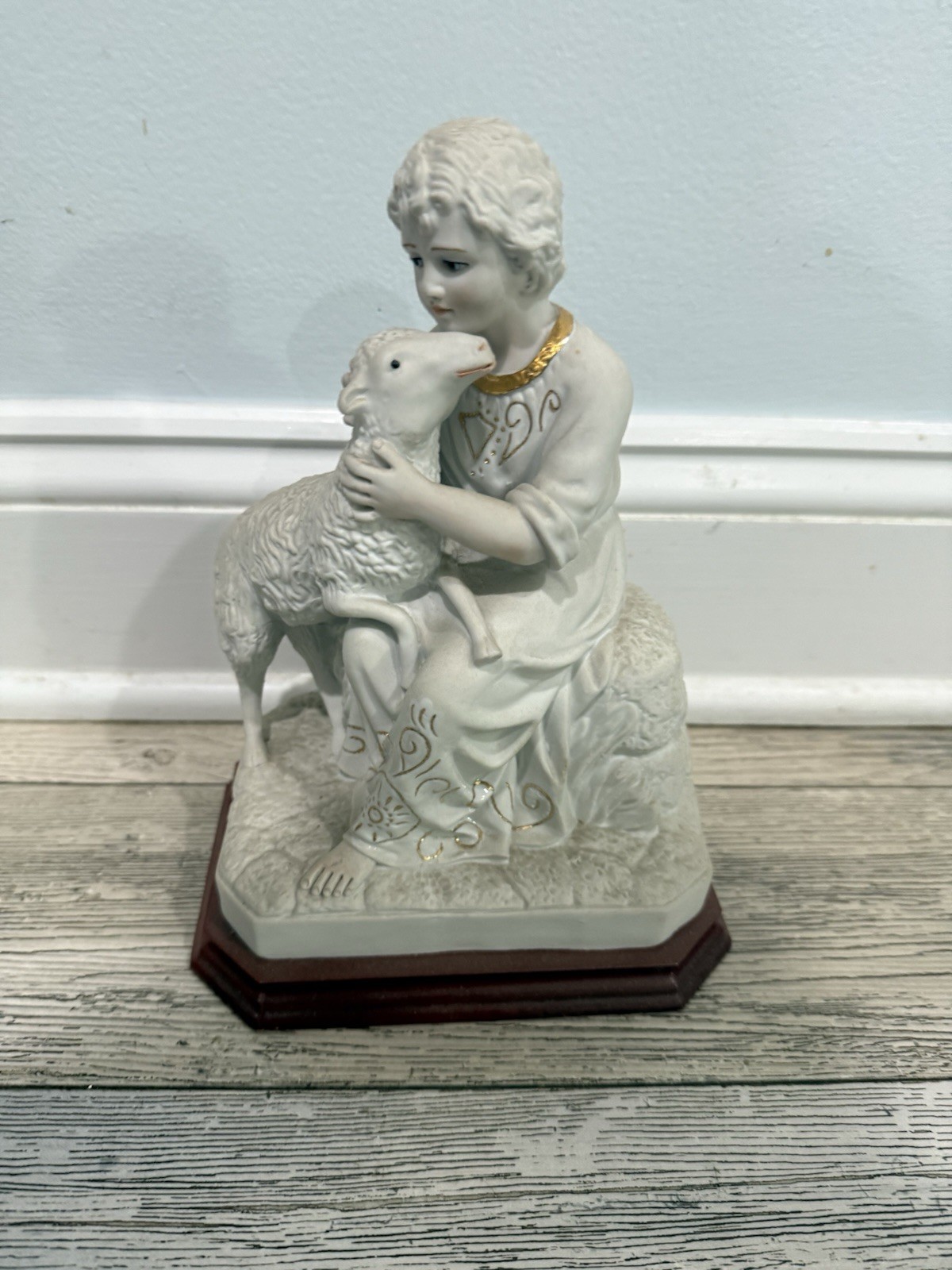 * VERY RARE CHRISTIAN ART SPANISH PORCELAINE GOOD SHEPHERD STATUE W/ GOLD TONE