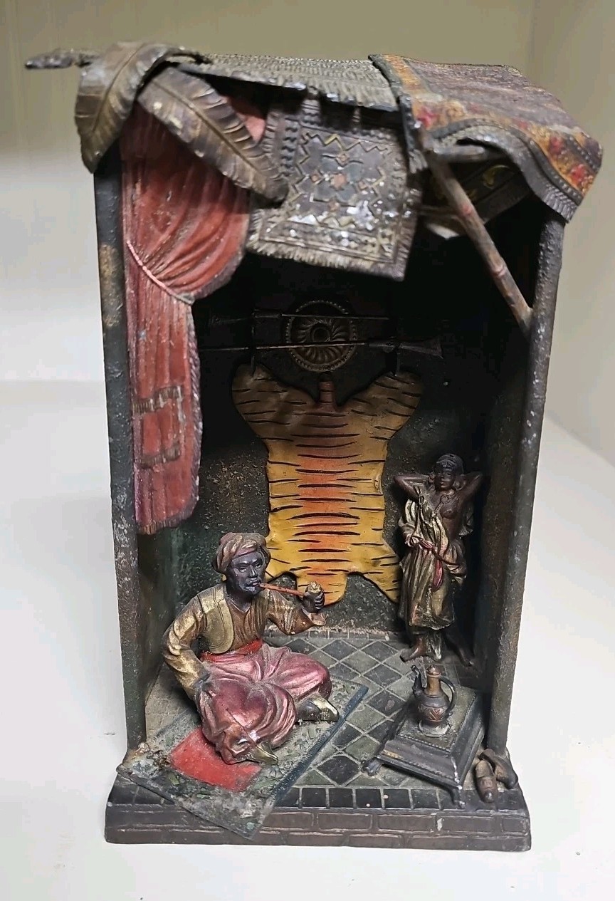 RARE FRANZ BERGMAN ORIENTALIST COLD PAINTED VIENNA BRONZE LAMP - CIRCA 1900