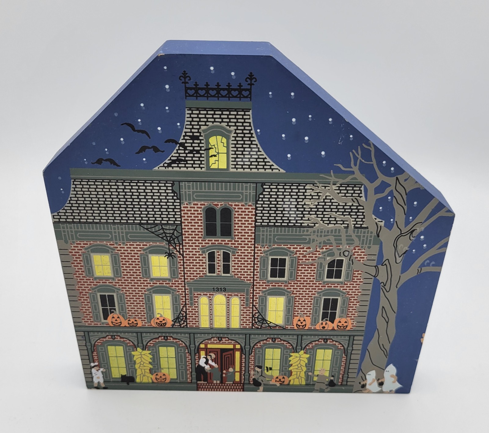 1997 The Cat\'s Meow Halloween Village Mystery Manor - GVC