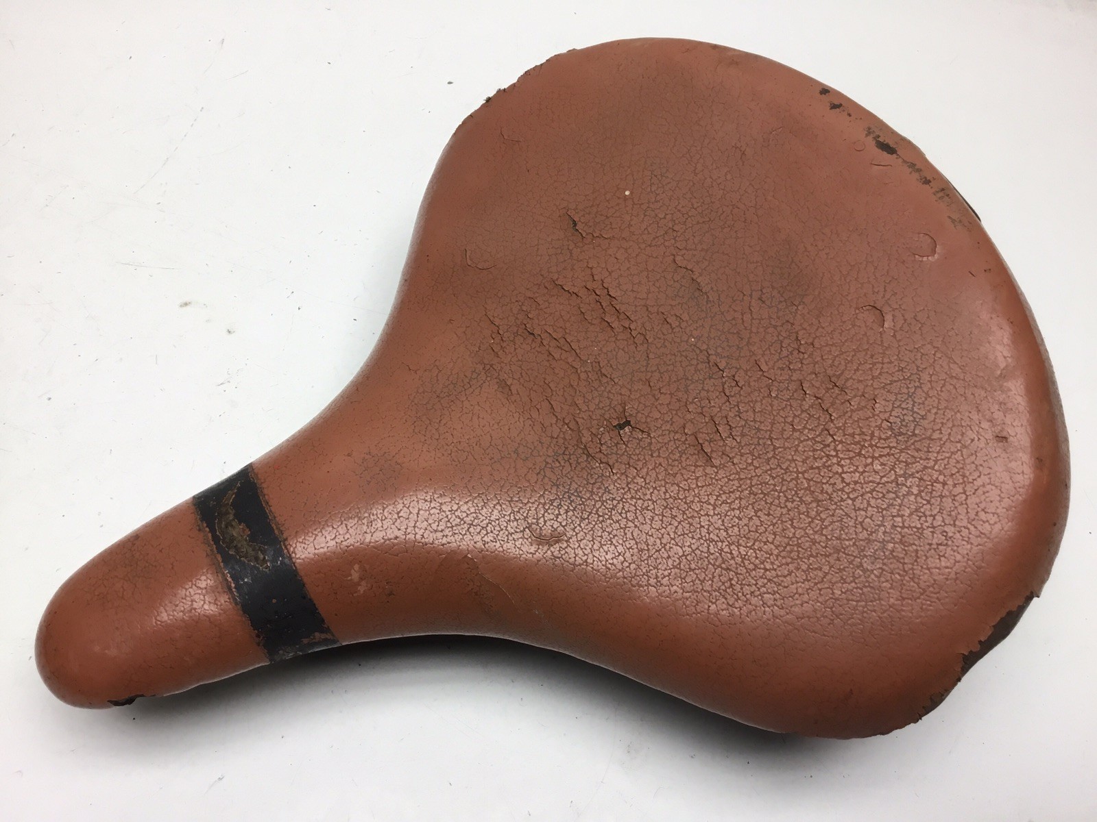 Vintage 1950s Schwinn Men’s Vinyl Top Bicycle Seat Mesinger Panther Hornet Vintage 1950s Schwinn Men’s Vinyl Top Bicycle Seat Mesinger Panther Hornet