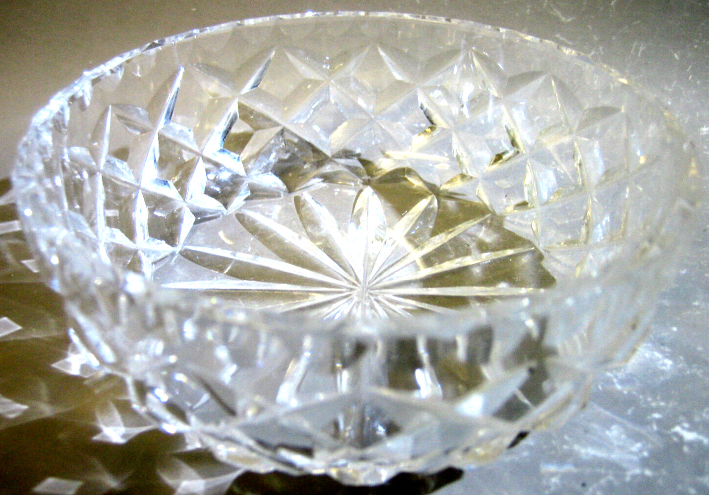 Vintage crystal pickles dish / bowl