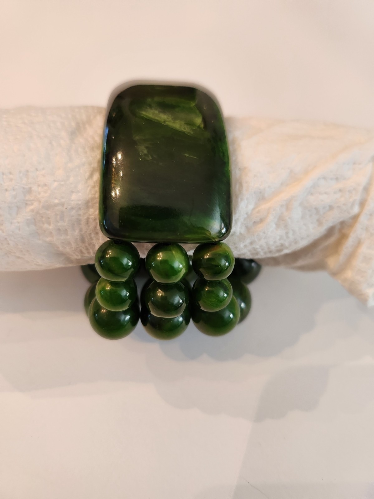 Beautiful Vintage Marbleized Green Stretch Bakelite Bangle Bracelet Beautiful Vintage Marbleized Green Stretch Bakelite Bangle Bracelet
