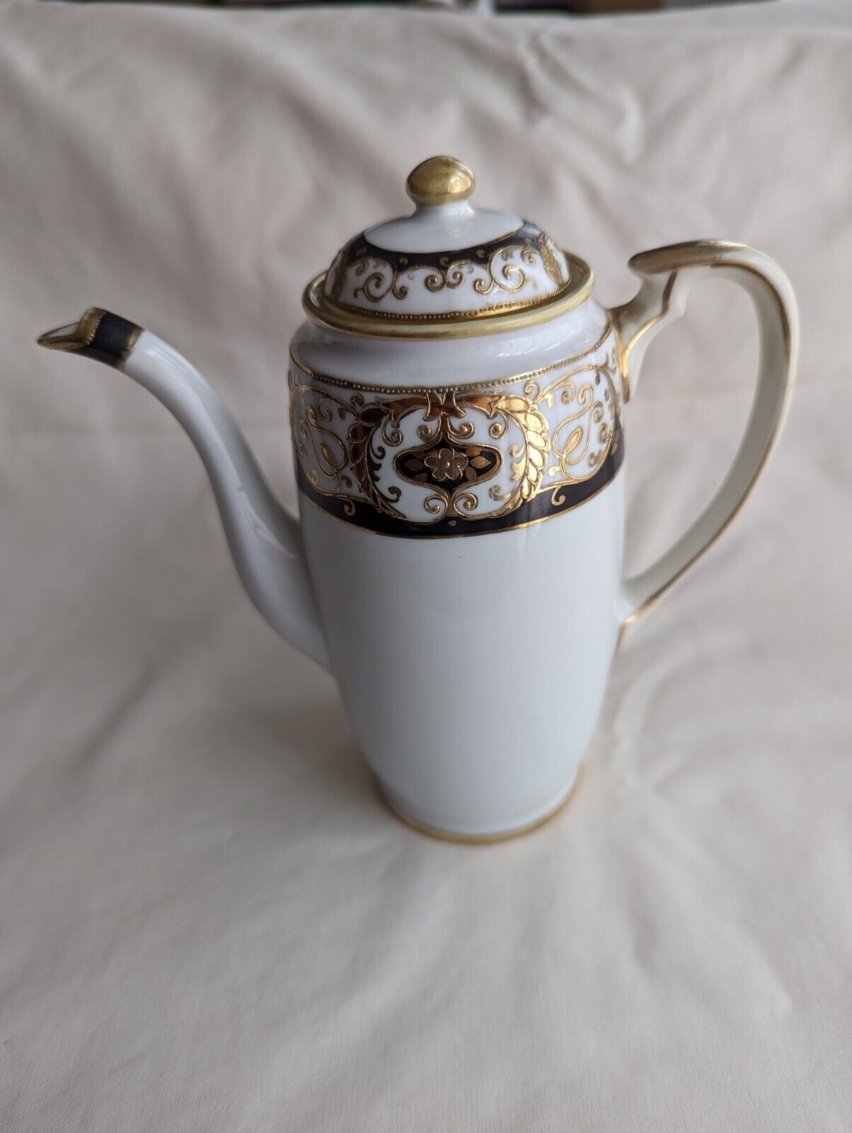 Vtg Noritake Handpainted Encrusted Gold-Color & Black Accents Teapot 6\