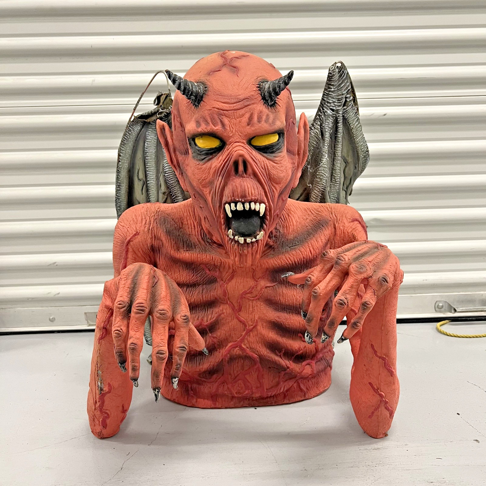 Vintage Spirit Halloween - 2002 - Large Latex Red Demon Devil Static Horror Prop