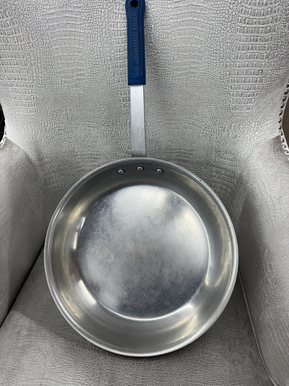 Vintage WEAR-EVER Heavy Aluminum Frying Pan Skillets Commercial #4014 