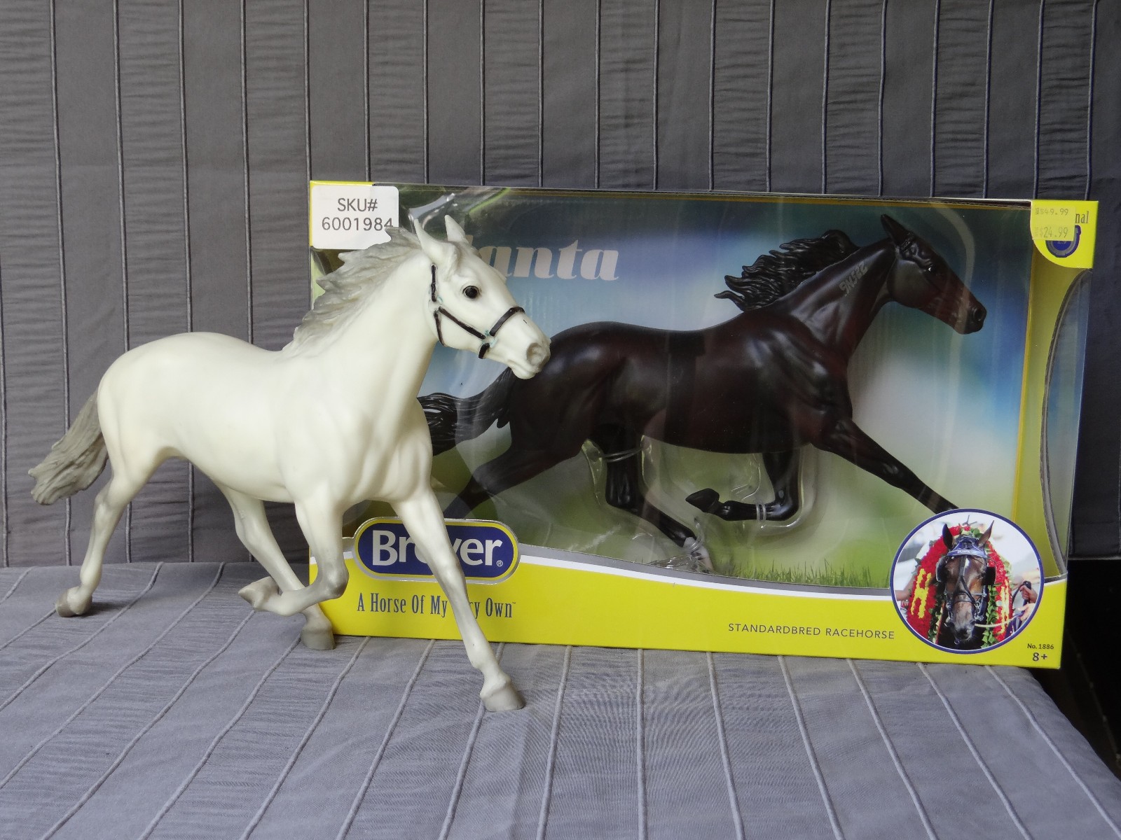 Breyer Trad. Standardbred Pacer Lot -New Breyer Trad. Standardbred Pacer Lot -New