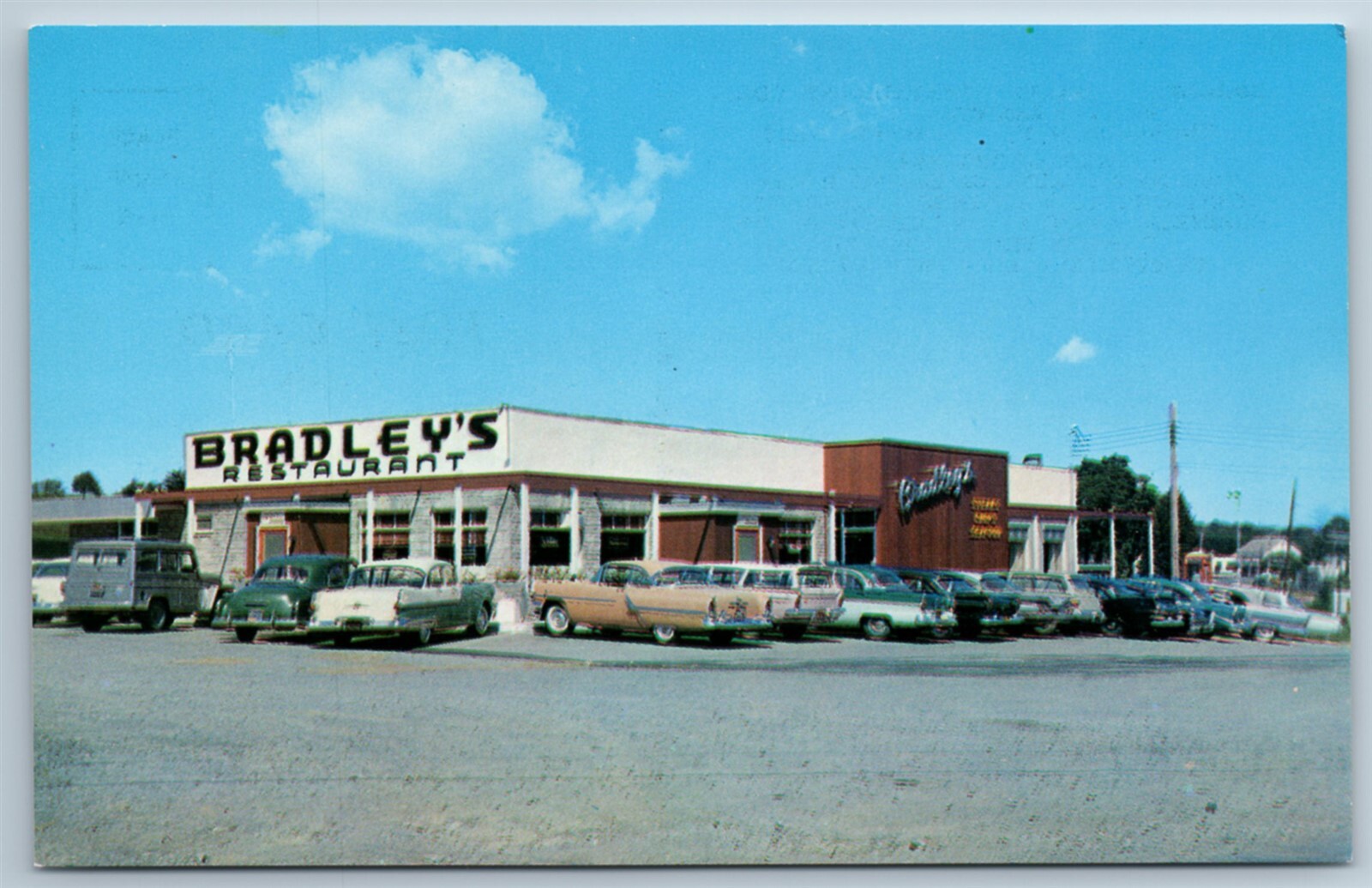 Bradleys Corners Restaurant Middletown New York Chrome Postcard N1Q Bradleys Corners Restaurant Middletown New York Chrome Postcard N1Q