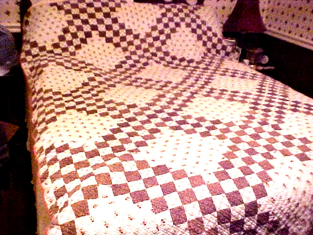 Antique TRIPLE IRISH CHAIN Quilt 87844